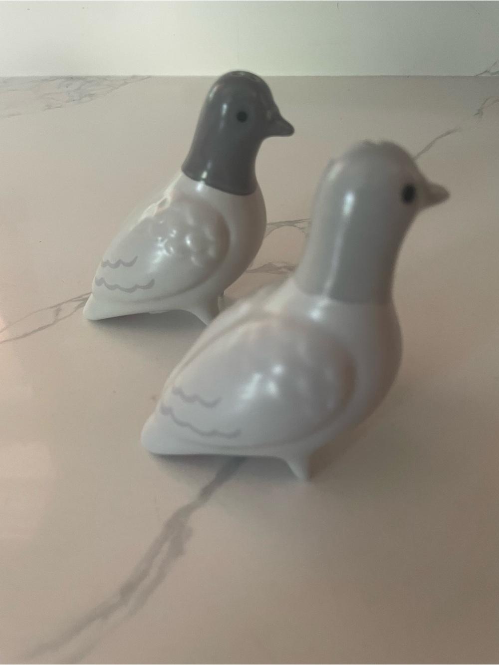 Fred Ceramic Clay Pigeon Salt & Pepper Set - Picture 8 of 8